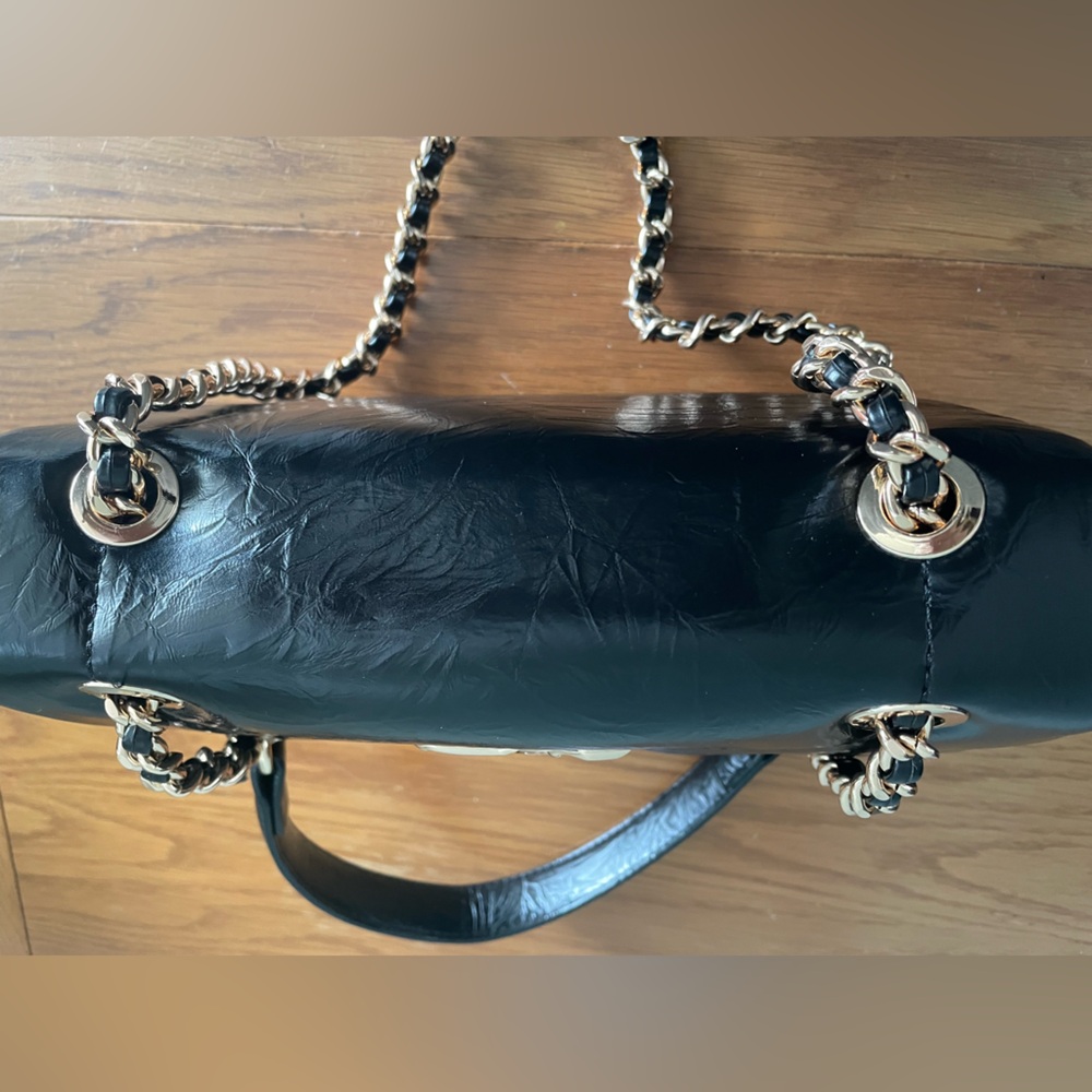 Juicy Couture Fashion Vibe Flap Crossbody Black Chain Strap Logo Textured NWT - Picture 12 of 16